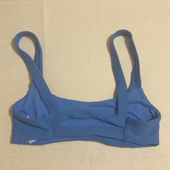 NWOT L*SPACE Women's JESS TOP Ribbed Bikini Top Size S - Picture 4 of 5